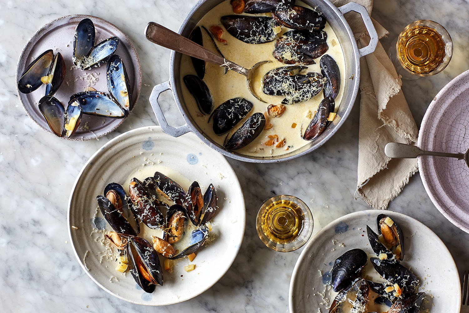 Mussels, cheddar, cider, cream, mustard & thyme